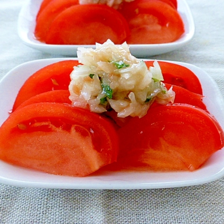 トマトの梅玉葱のせ
